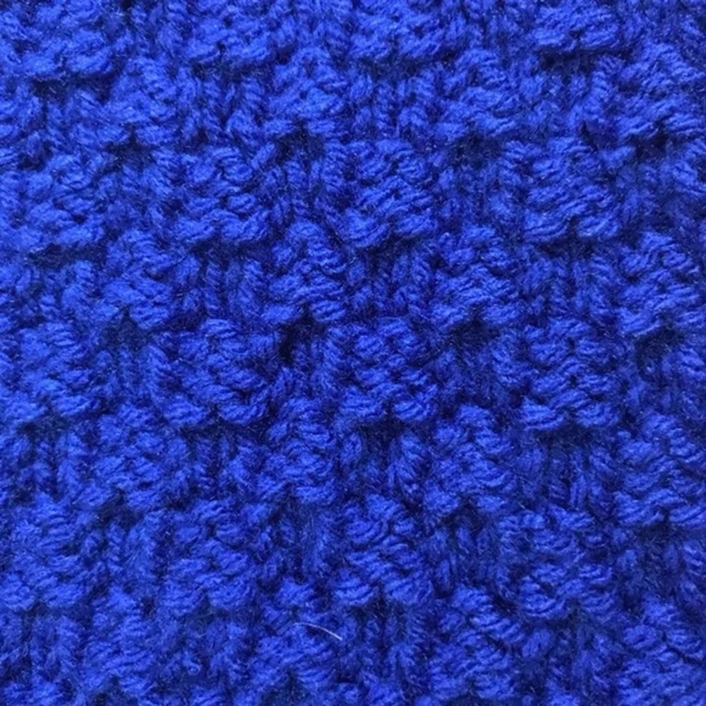 Handmade Blue Knit Scarf - Picture 3 of 4